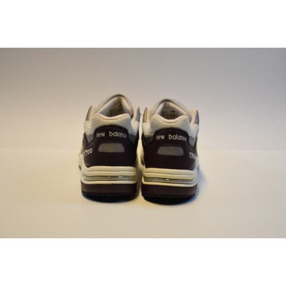 New Balance 1700 Age of Exploration Red M17000CHT Size 9 Made in USA New 2018 - Picture 4 of 9